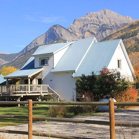 Bear Paw Lodge โกลเดน ภายนอก รูปภาพ