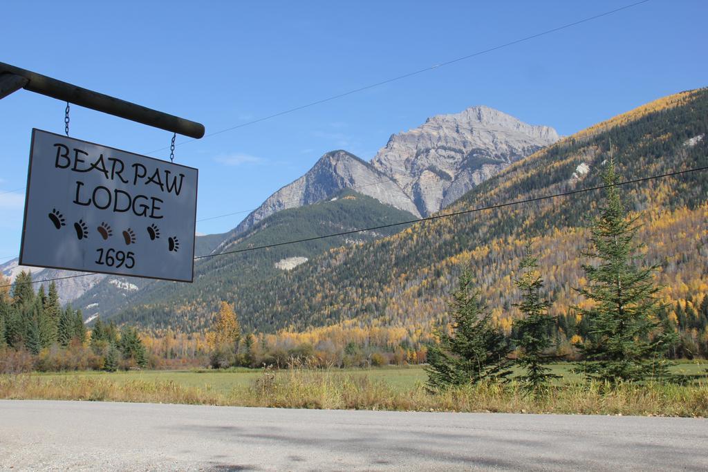 Bear Paw Lodge โกลเดน ภายนอก รูปภาพ